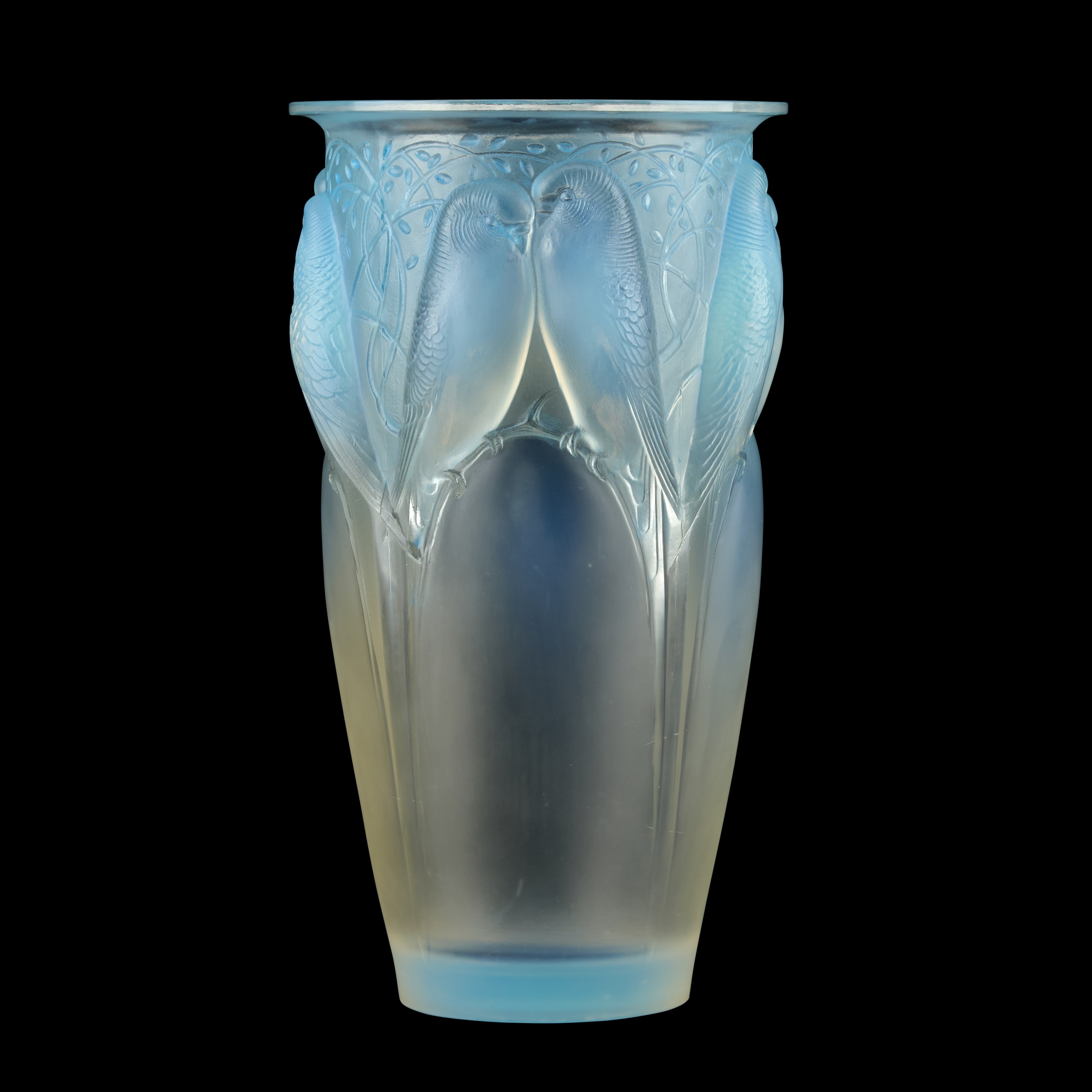 FINE ART & ANTIQUES