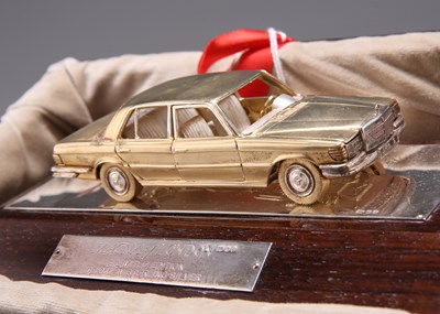 Lot 136 - A LIMITED EDITION SILVER MODEL OF A MERCEDES-BENZ 'S' TYPE