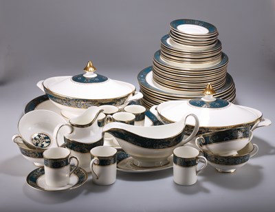 Lot 112 - A ROYAL DOULTON CARLYLE PATTERN DINNER SERVICE