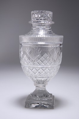 Lot 75 - AN EARLY 19TH CENTURY CUT-GLASS BONBONNIÈRE