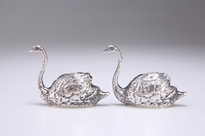 Lot 254 - A PAIR OF ELIZABETH II SILVER MODELS OF SWANS