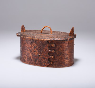 Lot 27 - A SCANDINAVIAN FOLK ART BOX AND COVER, NORWEGIAN, LATE 19TH CENTURY