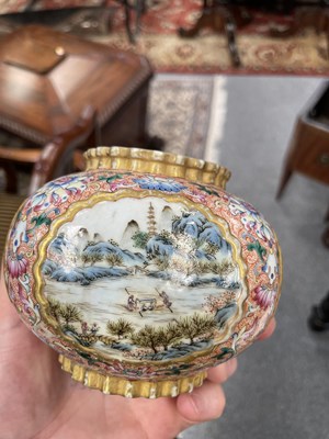 Lot 97 - A CHINESE FAMILLE ROSE VASE, 19TH CENTURY