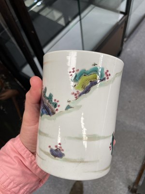 Lot 98 - A CHINESE FAMILLE ROSE BRUSHPOT