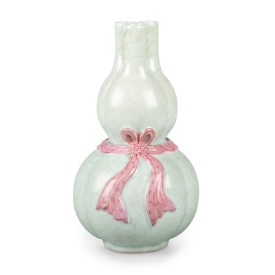 Lot 123 - A CHINESE CELADON GOURD VASE