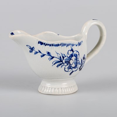 Lot 42 - A LIVERPOOL PEARLWARE CREAMER, CIRCA 1790