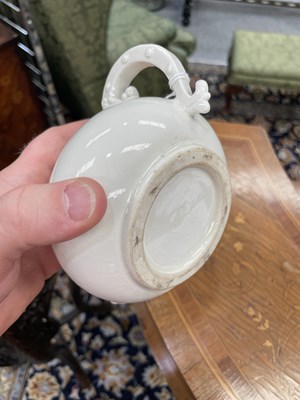 Lot 104 - A CHINESE BLANC-DE-CHINE TEAPOT