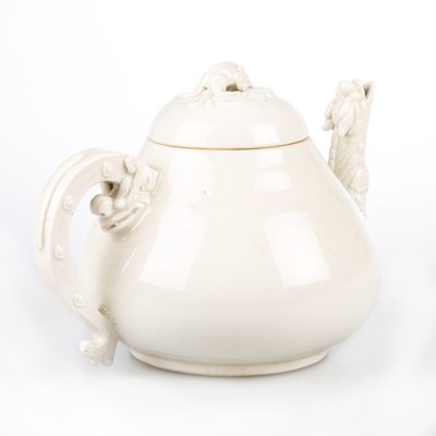Lot 104 - A CHINESE BLANC-DE-CHINE TEAPOT