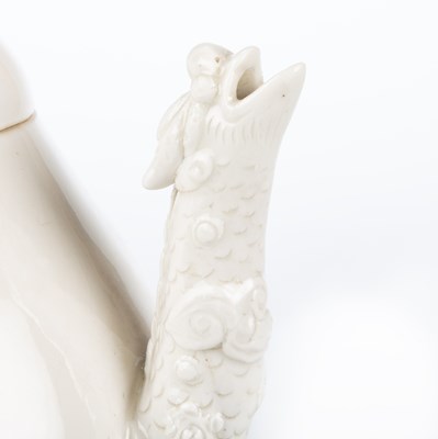 Lot 104 - A CHINESE BLANC-DE-CHINE TEAPOT