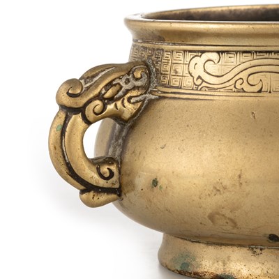 Lot 144 - A CHINESE BRONZE CENSER