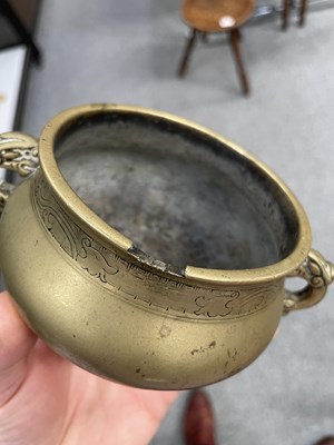 Lot 144 - A CHINESE BRONZE CENSER