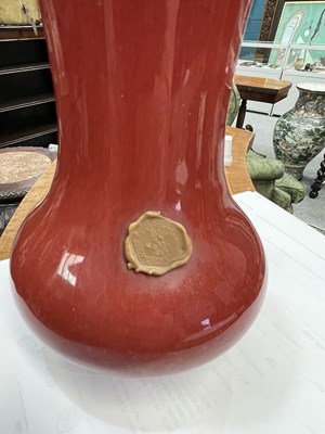 Lot 137 - A CHINESE LANGYAO SANG-DE-BOEUF VASE, QING DYNASTY