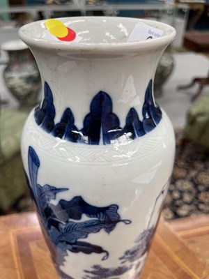 Lot 91 - A CHINESE BLUE AND WHITE PORCELAIN SLEEVE VASE, LATE 17TH CENTURY