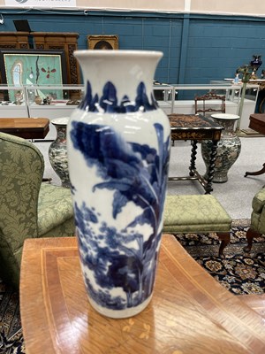 Lot 91 - A CHINESE BLUE AND WHITE PORCELAIN SLEEVE VASE, LATE 17TH CENTURY