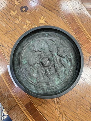 Lot 152 - A CHINESE ARCHAISTIC BRONZE CIRCULAR MIRROR, QING DYNASTY