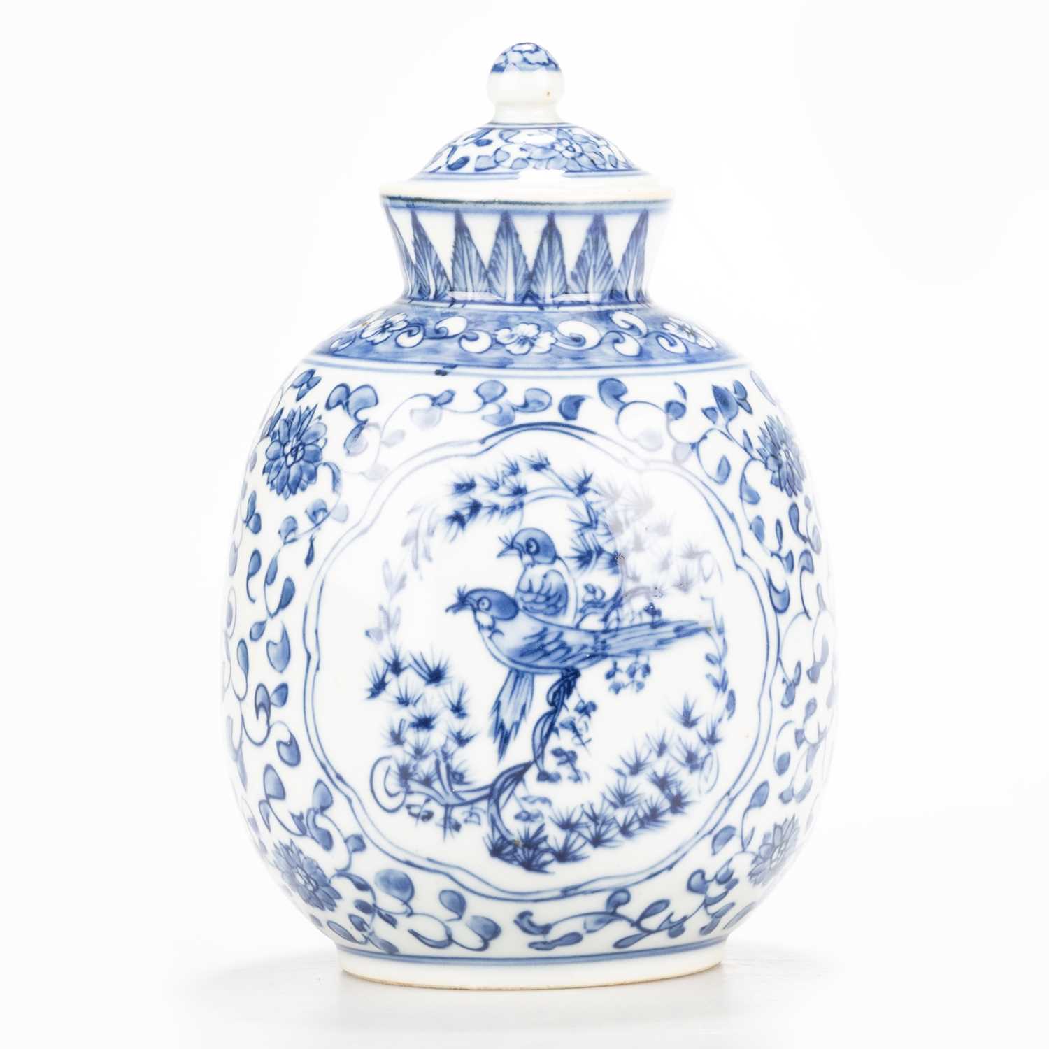 Lot 81 - A CHINESE BLUE AND WHITE JAR AND COVER