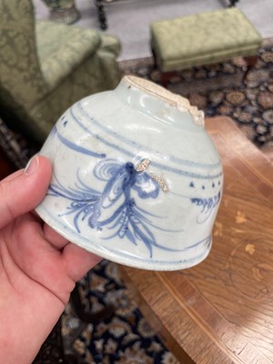Lot 105 - AN EARLY CHINESE BLUE AND WHITE MINYAO BOWL, XUANDE/ZHENGTONG (1426-1449)