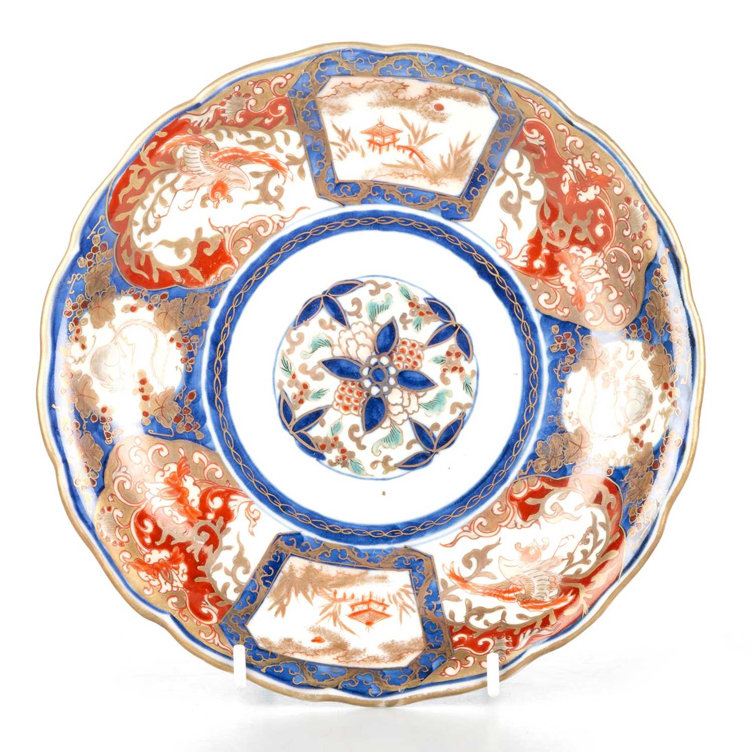 Lot 86 - A JAPANESE IMARI PORCELAIN PLATE. LATE 19TH CENTURY