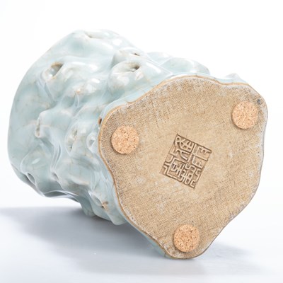 Lot 111 - A CHINESE CELADON BRUSHPOT