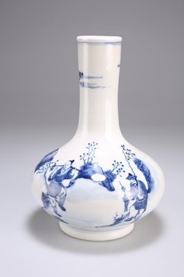 Lot 85 - A CHINESE BLUE AND WHITE BOTTLE VASE