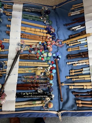 Lot 24 - A LARGE COLLECTION OF APPROXIMATELY 350 LACE BOBBINS
