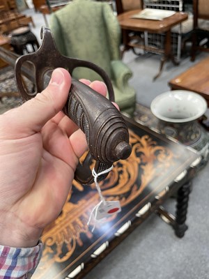 Lot 10 - A RARE 1847 PATTERN LIGHT CAVALRY SWORD OF THE 17TH LANCERS