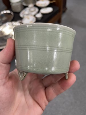 Lot 122 - A CHINESE GE-TYPE VASE, YUHUCHUNPING; A SMALL CHINESE CELADON CENSER AND A CHINESE CELADON VASE