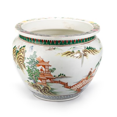 Lot 98 - A FAMILLE VERTE FISH BOWL
