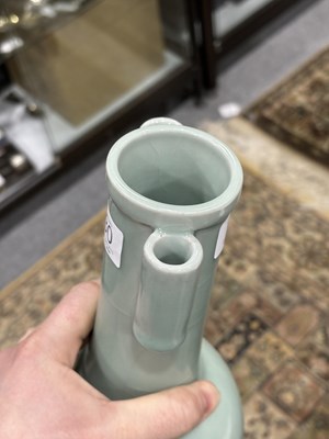 Lot 185 - A LARGE CHINESE CELADON ARROWHEAD BOTTLE VASE