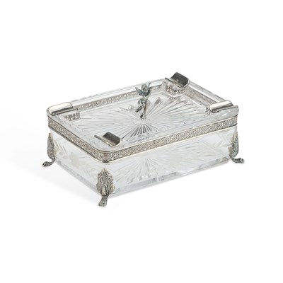 Lot 250 - AN ITALIAN SILVER-MOUNTED GLASS CIGARETTE BOX
