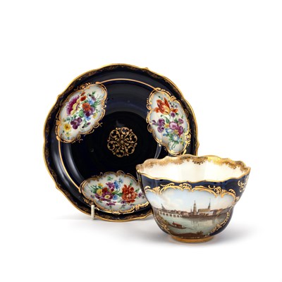 Lot 96 - A LARGE MEISSEN CUP AND SAUCER
