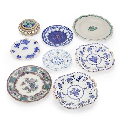 Lot 56 - A GROUP OF CERAMICS