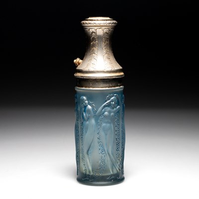 Lot 23 - RENÉ LALIQUE (FRENCH, 1860-1945), A 'DRAPÉES DANSANT' ATOMISER