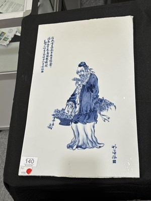 Lot 134 - A CHINESE BLUE AND WHITE PLAQUE
