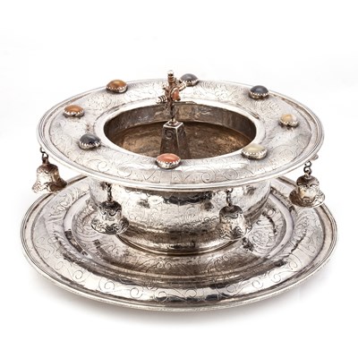 Lot 274 - AN SPANISH SILVER BOWL ON STAND