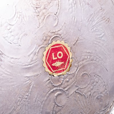 Lot 274 - AN SPANISH SILVER BOWL ON STAND