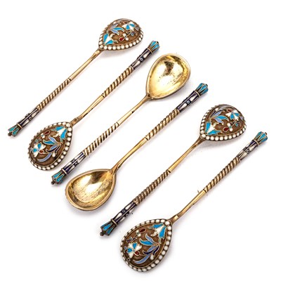 Lot 334 - A SET OF SIX RUSSIAN SILVER-GILT AND ENAMEL SPOONS