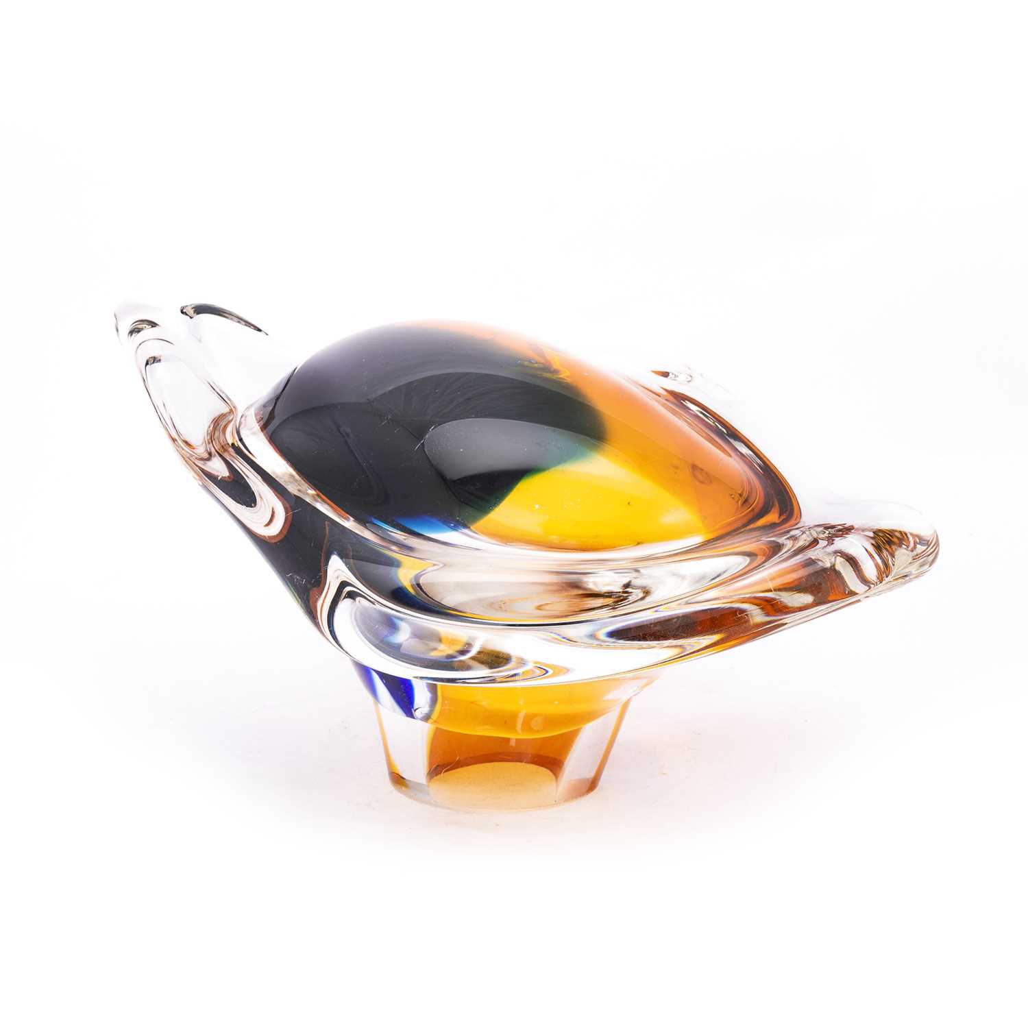 Lot 22 - A LARGE MODERN ART GLASS SCULPTURE