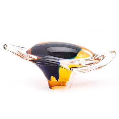 Lot 22 - A LARGE MODERN ART GLASS SCULPTURE