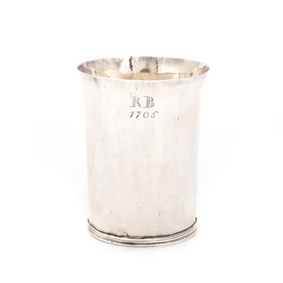 Lot 387 - AN JAMES II NORWICH SILVER BEAKER