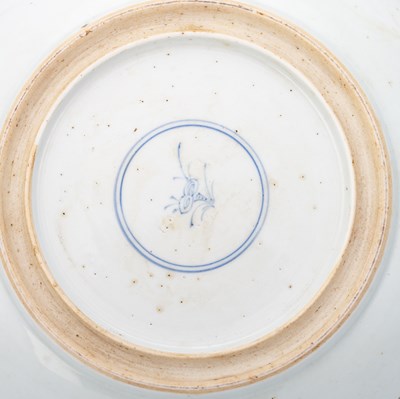 Lot 167 - A LARGE CHINESE FAMILLE VERTE 'LADIES' DISH