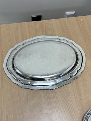 Lot 290 - A PAIR OF GEORGE III SILVER MEAT DISHES