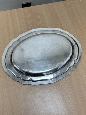 Lot 290 - A PAIR OF GEORGE III SILVER MEAT DISHES