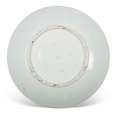 Lot 183 - A LARGE JAPANESE IMARI CHARGER, 19TH CENTURY