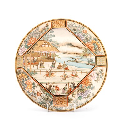 Lot 108 - A SMALL JAPANESE SATSUMA DISH BY RYOKUZAN, MEIJI PERIOD
