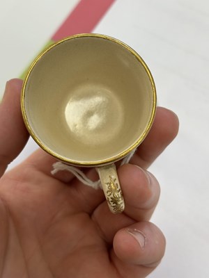 Lot 101 - A JAPANESE SATSUMA CUP, MEIJI PERIOD