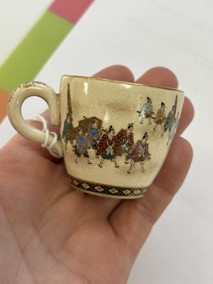 Lot 101 - A JAPANESE SATSUMA CUP, MEIJI PERIOD