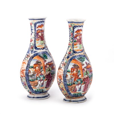 Lot 129 - A PAIR OF 18TH CENTURY CHINESE MANDARIN PATTERN VASES