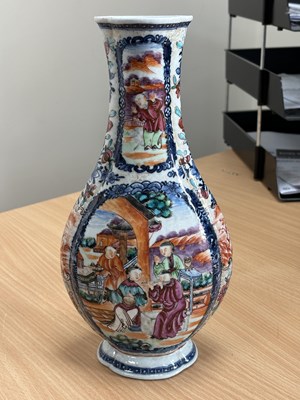 Lot 129 - A PAIR OF 18TH CENTURY CHINESE MANDARIN PATTERN VASES