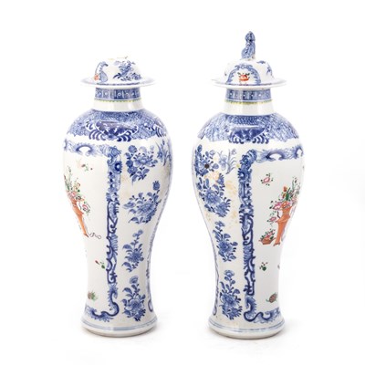 Lot 135 - A PAIR OF 18TH CENTURY CHINESE VASES AND COVERS, QIANLONG PERIOD